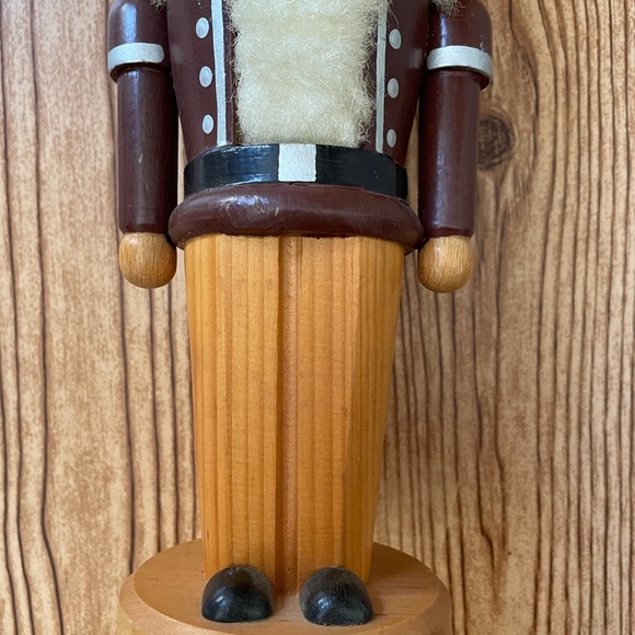 Erzebirger nutcracker - Picture 3 of 4